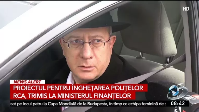 Cat vor plati romanii pentru politele RCA dupa plafonare. Proiectul a ajuns pe masa MF