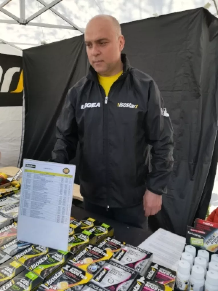 Gelurile sub forma solida, jeleurile de hidratare cautate la standul Isostar