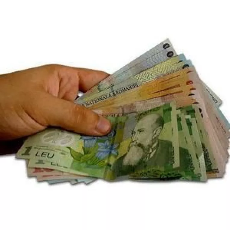 Peste 80% dintre romani se simt afectati de criza economica