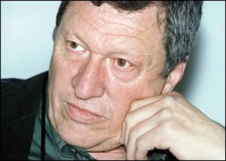 Publicistul-caricaturist Octavian Andronic e plin de griji