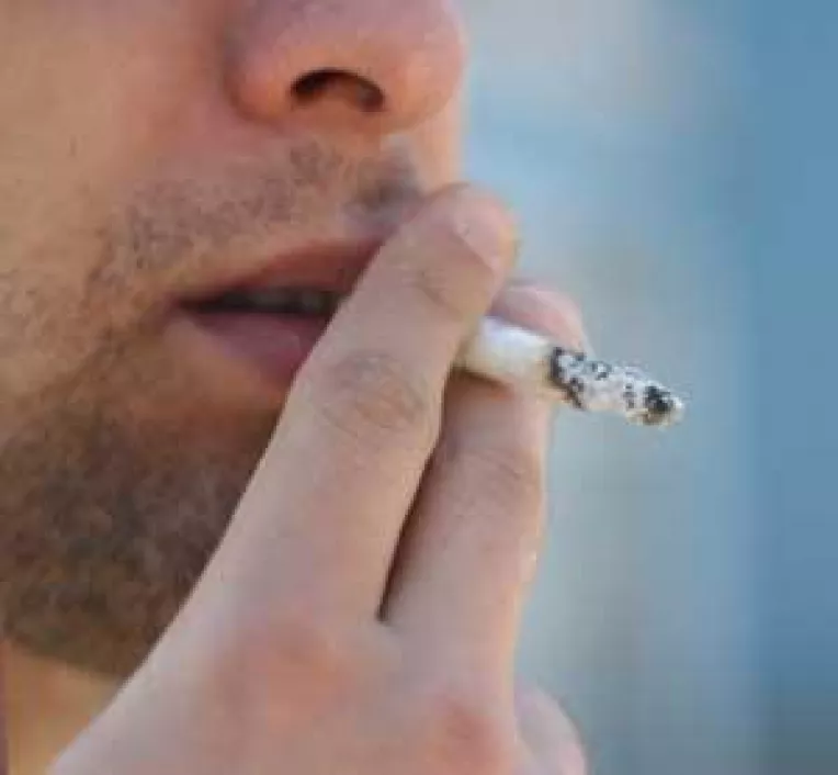 Se scumpesc tigarile. Fumurile de lux costa tot mai mult