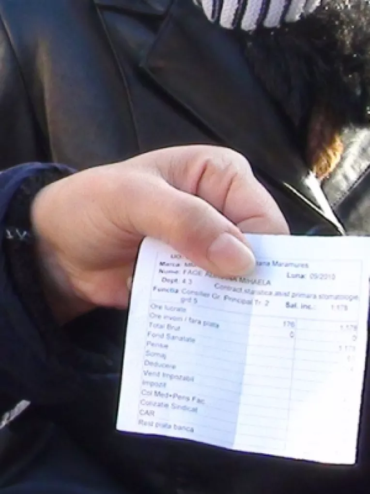 Unii bugetari au primit mai putini bani decat li s-a promis